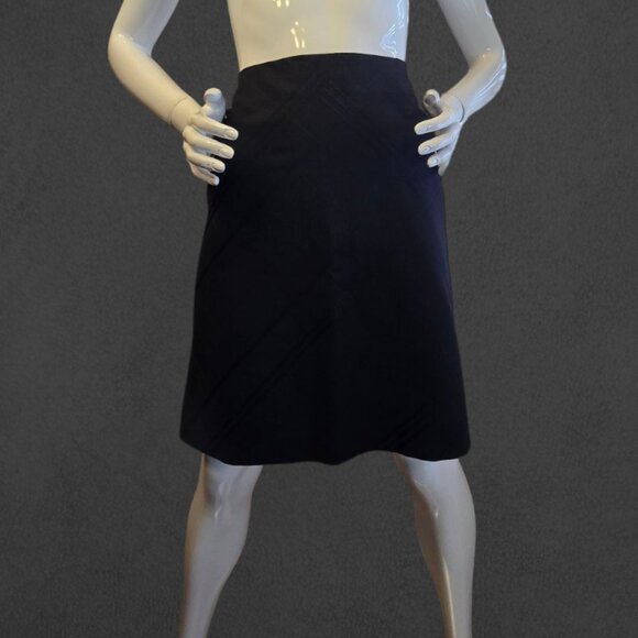 ANN TAYLOR Petite Black A-Line Skirt  sz 8P - Picture 2 of 6